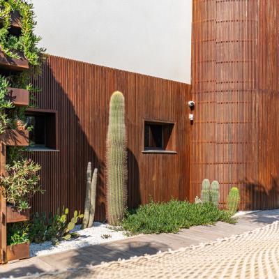 Détails extérieurs de la Villa Miramar Maison d'hôtes Luxe Méditerranée Frontignan Sète Bassin de Thau 