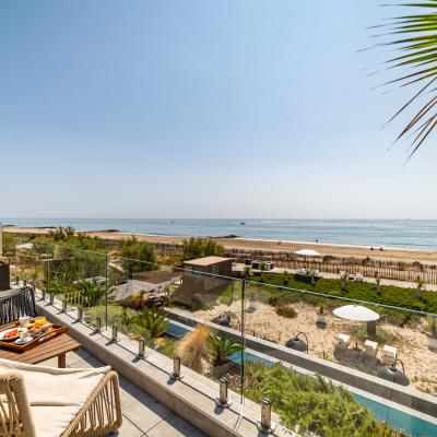 La chambre Miramar #2 et sa terrasse vue mer - Villa Miramar Maison d'hôtes Luxe Méditerranée Frontignan Sète Bassin de Thau 