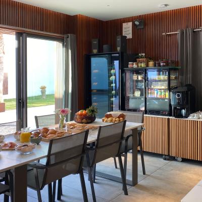 Les petits déjeuners - Villa Miramar Maison d'hôtes Luxe Méditerranée Frontignan Sète Bassin de Thau 
