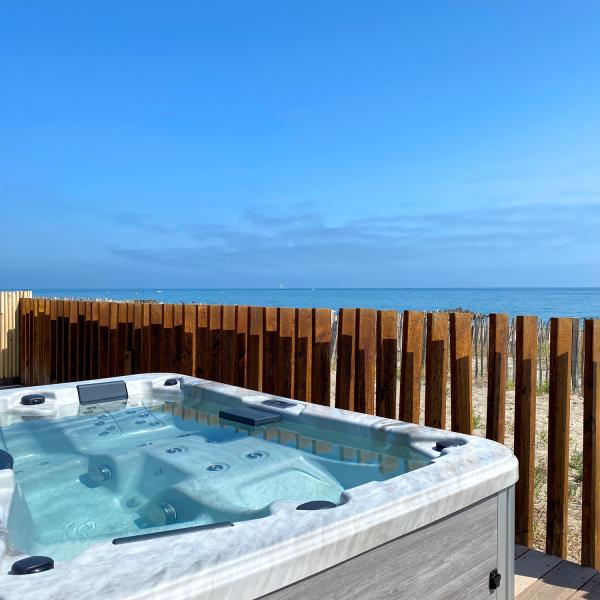 Jacuzzi Spa face à la mer chambres maison hôtes luxe prestige Frontignan Bassin de Thau Sète