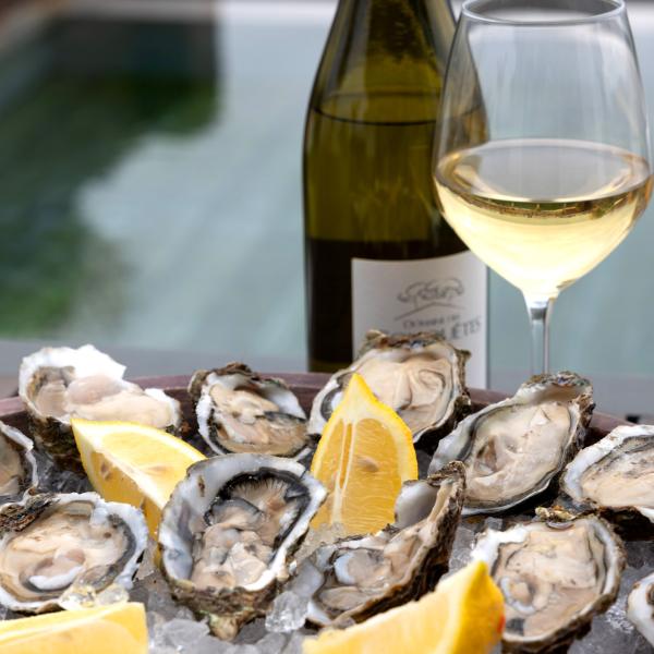 Réservation Table privée repas gastronomique sur la plage face à la mer à Frontignan proche de Sète